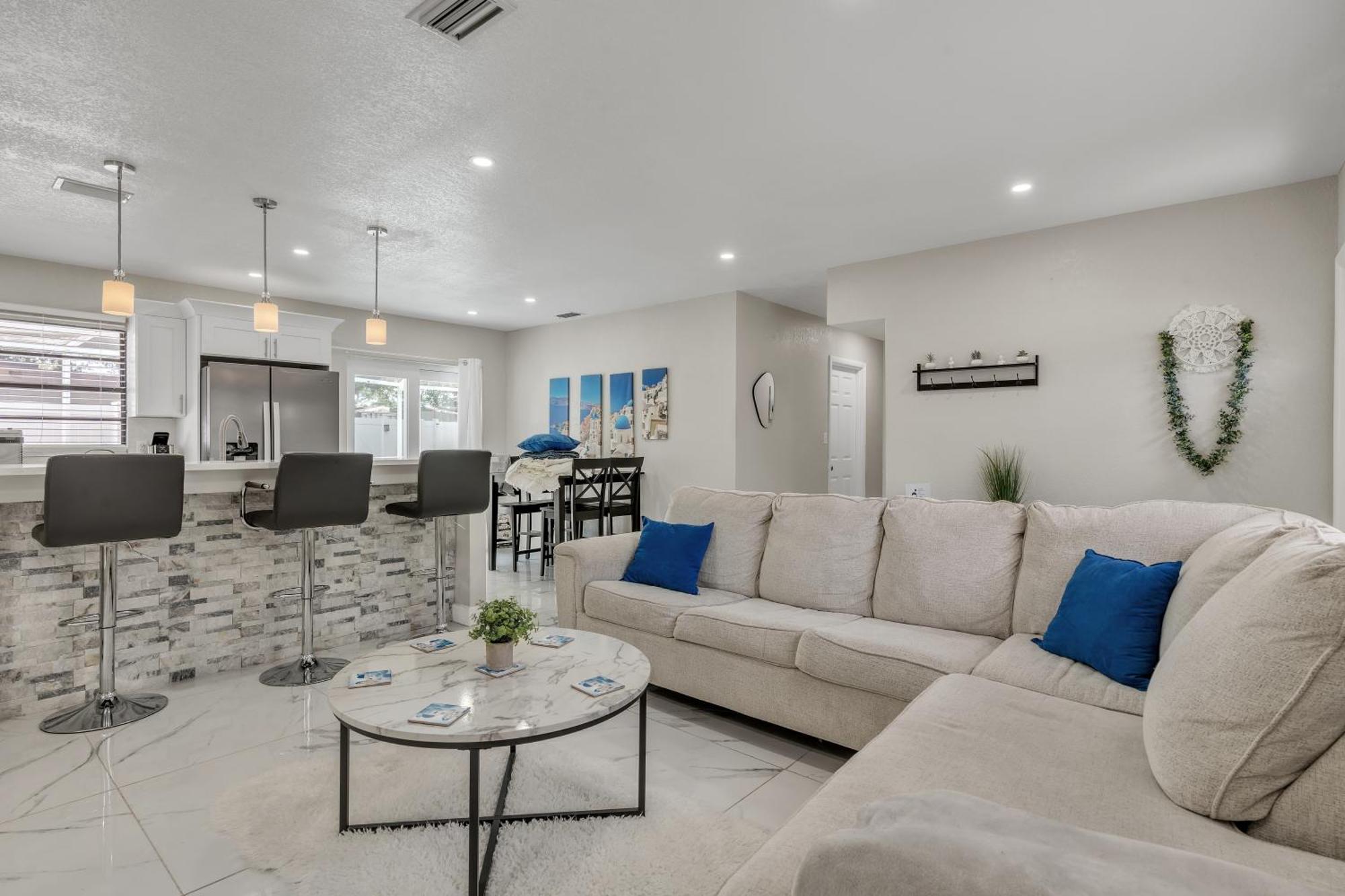 Stunning Modern Home In Tampa With Pool - Just 5 Minutes From Airport! Exterior foto